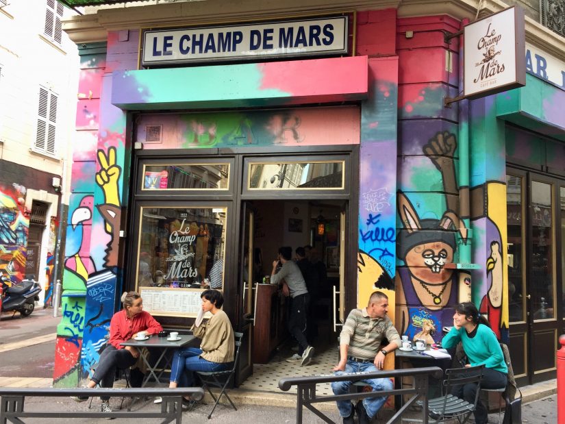 Le Carillon jette un pont entre les gens de la rue et les autres