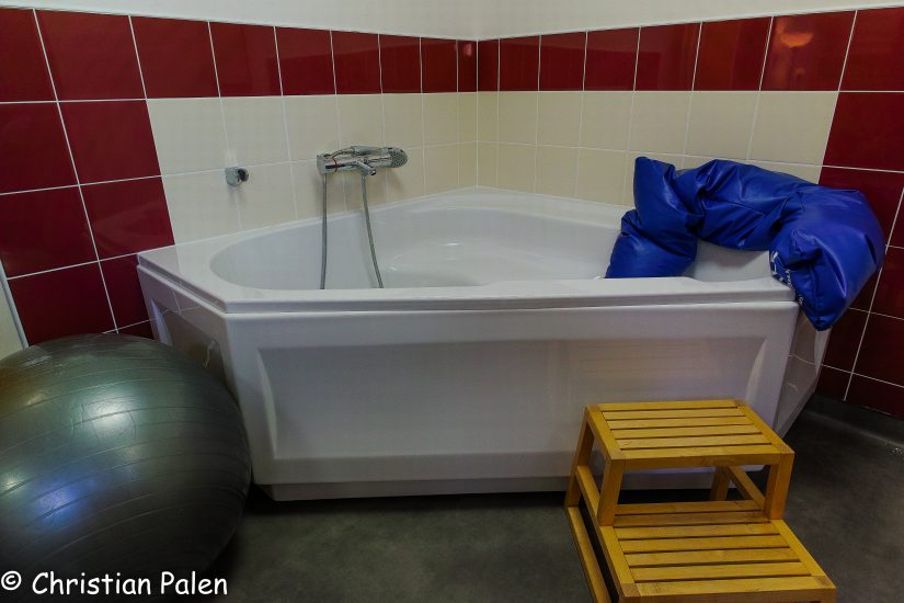 Des accouchements non médicalisés… mais encadrés 3