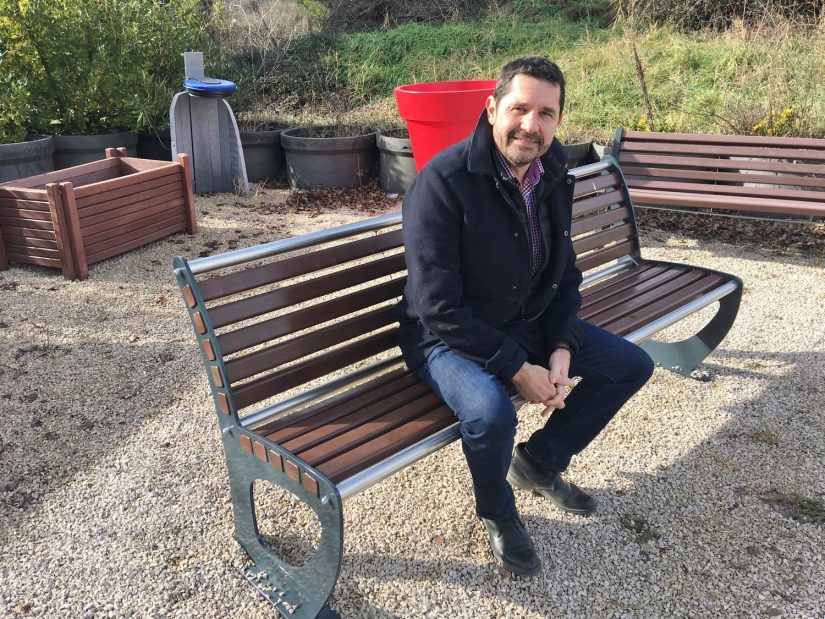 Recycler le plastique dans du mobilier urbain 3