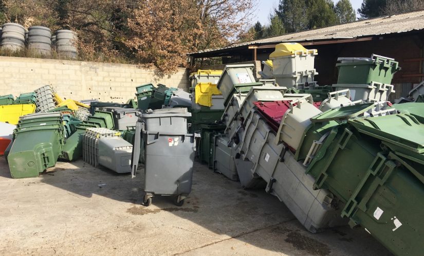 Recycler le plastique dans du mobilier urbain 5