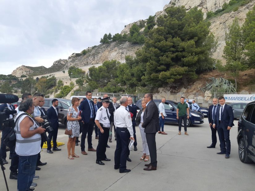 Sur la plage de l’Estaque, gamins des cités et policiers apprennent à s’apprécier 1