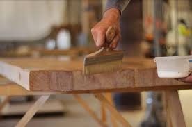 Néo-artisans : ils ont quitté leur job pour un métier manuel