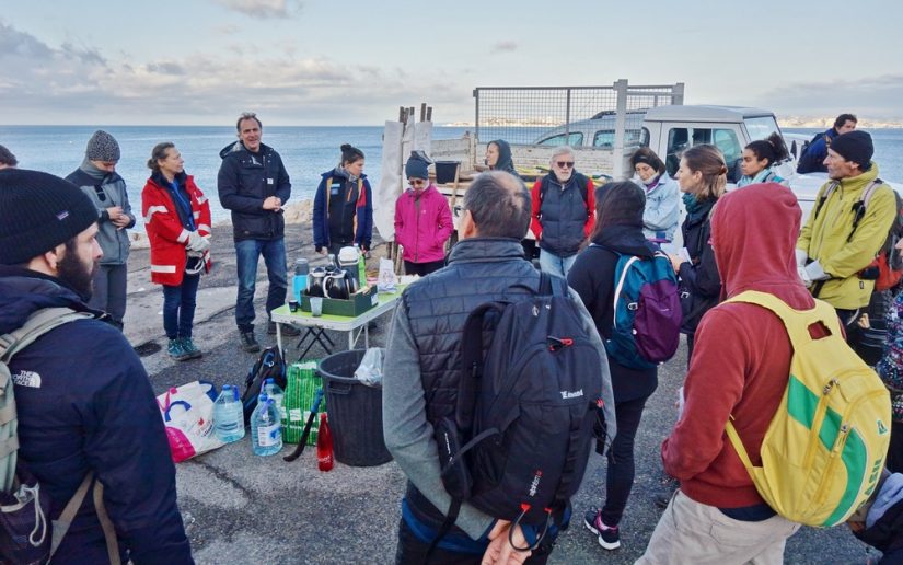 benevole-operation-calanque-marseille