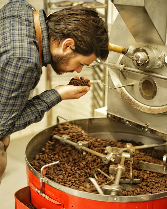 Justine, chasseuse de cacao fin 3