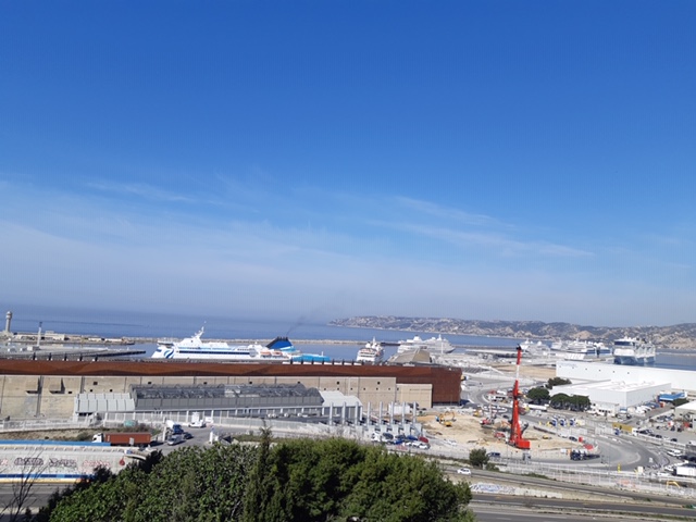 Même à l’arrêt la croisière pollue, mais.... 4