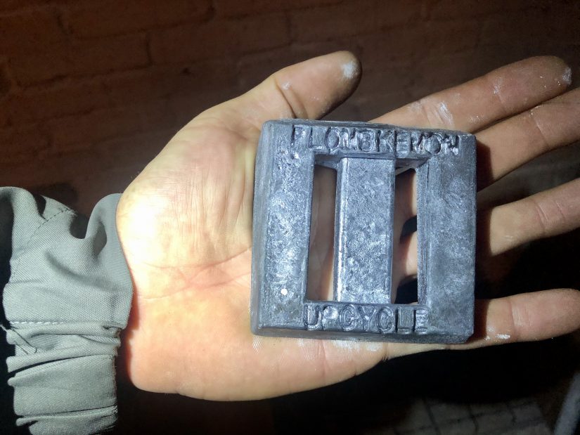 plomb de ceinture refondu