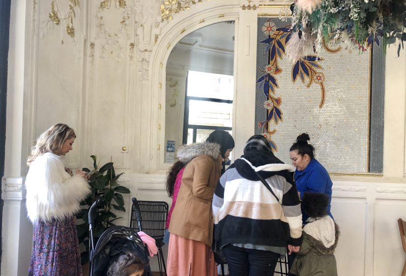 Fortunés et démunis à la même table gastronomique