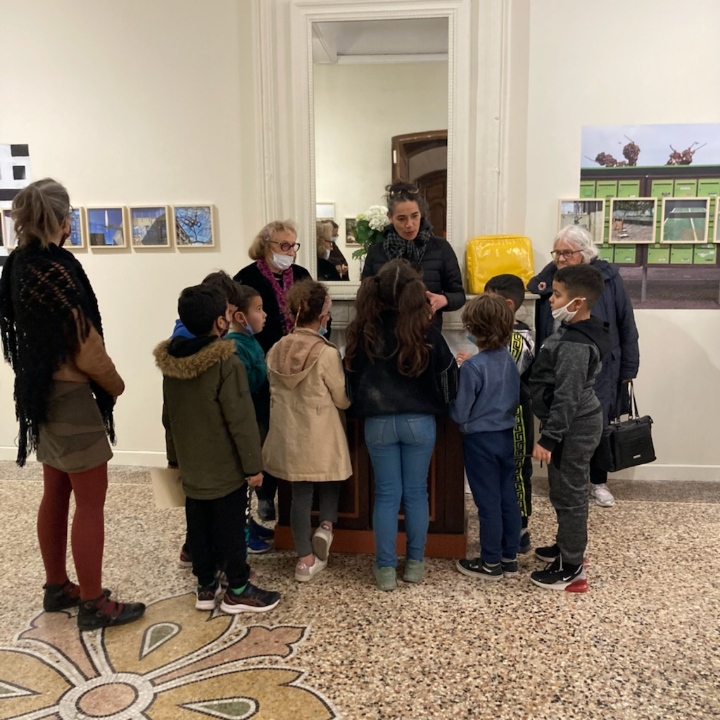 Arles : Faire monter les quartiers à bord du train de la photo 4