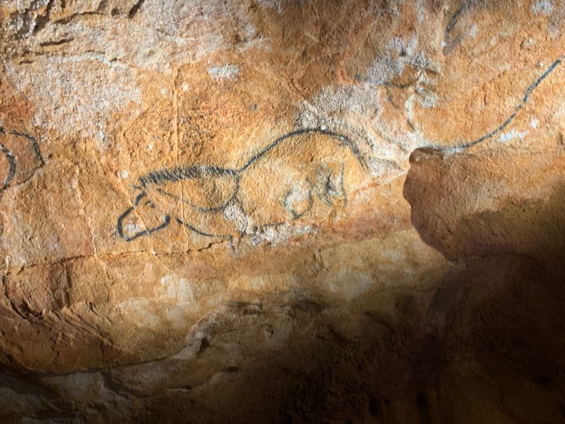 Les grottes ornées, premières écritures de l’humanité ?