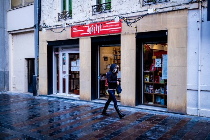 Le café-librairie Chez Josette : un modèle de solidarité 1