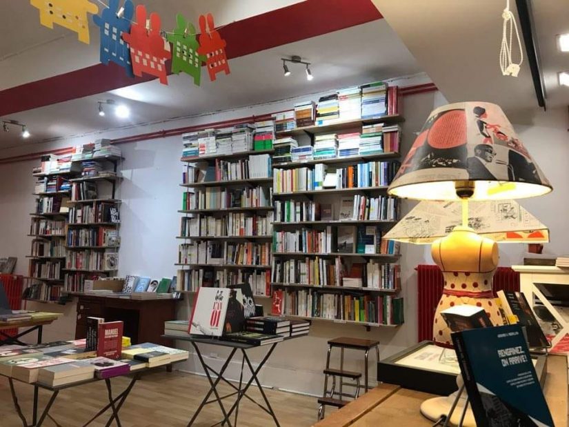 Le café-librairie Chez Josette : un modèle de solidarité