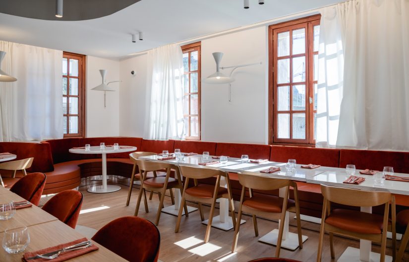 Les Beaux Mets 44 couverts