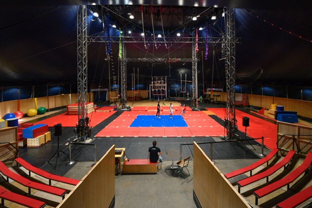 Quand la solidarité avec les Ukrainiens passe par le cirque 2