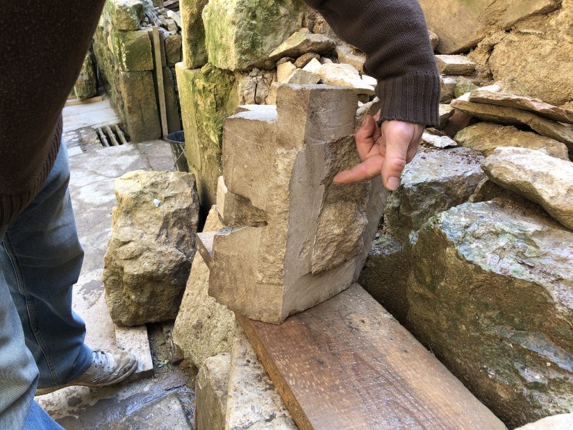 Une maison médiévale sauvée des pelleteuses par Urgences Patrimoine 5