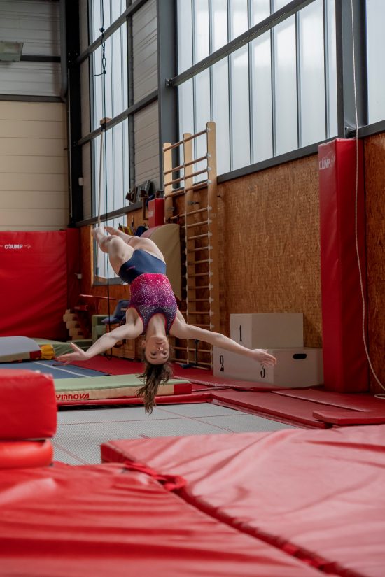 maelie-abadie-tumbling-france