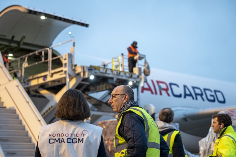 operation-exceptionnelle-aide-humanitaire-avion
