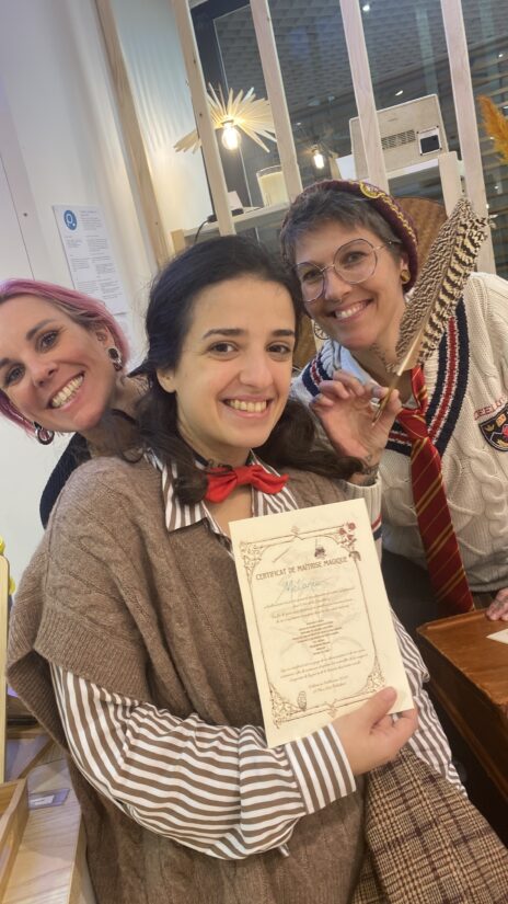 Pour Halloween, les artisans et artisanes ont proposé des animations dans la boutique pour permettre aux clients de découvrir leurs produits.