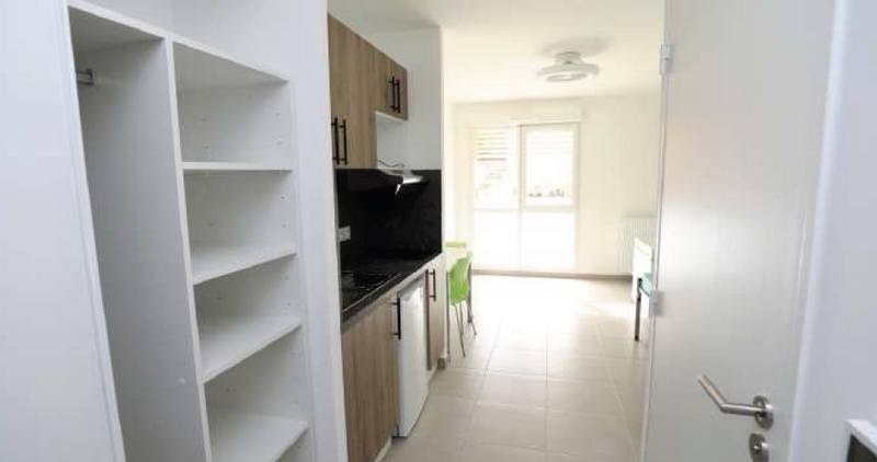 logement-pension-famille-equipe-meuble