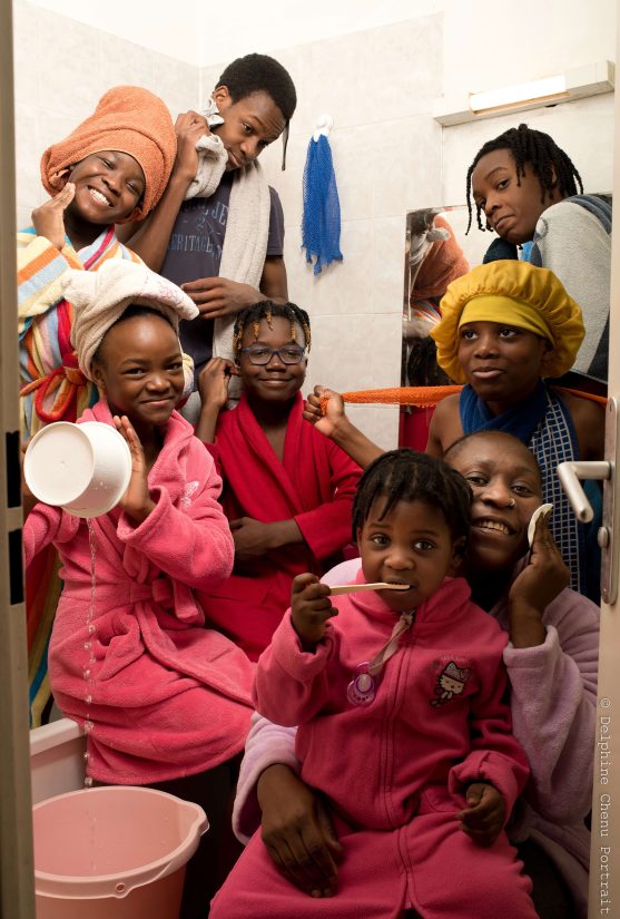 Dans le cadre du défi Zéro déchet, la famille Otimi a travaillé sur la réduction de sa consommation d'eau et la fabrication d'une lessive maison. ©Delphine Chenu